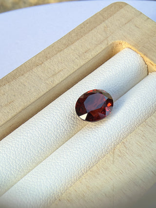 2.85ct Natural Deep Red Garnet – Oval Cut