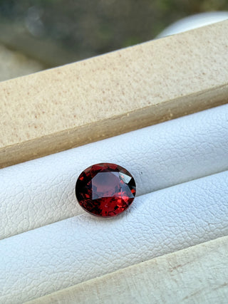 1.70ct Natural Ceylon Garnet – Round Cut – Eye Clean