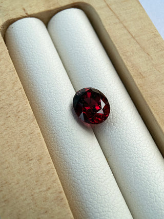 2.05ct Natural Ceylon Garnet – Unheated Oval Cut